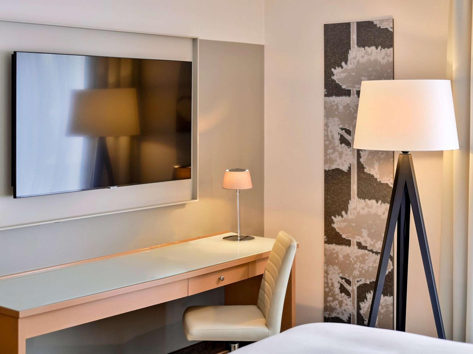 Mercure Hannover Oldenburger Allee Экстерьер фото